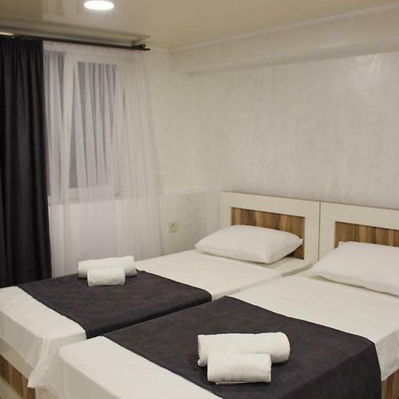 Greenview Guesthouse Batumi Exterior foto