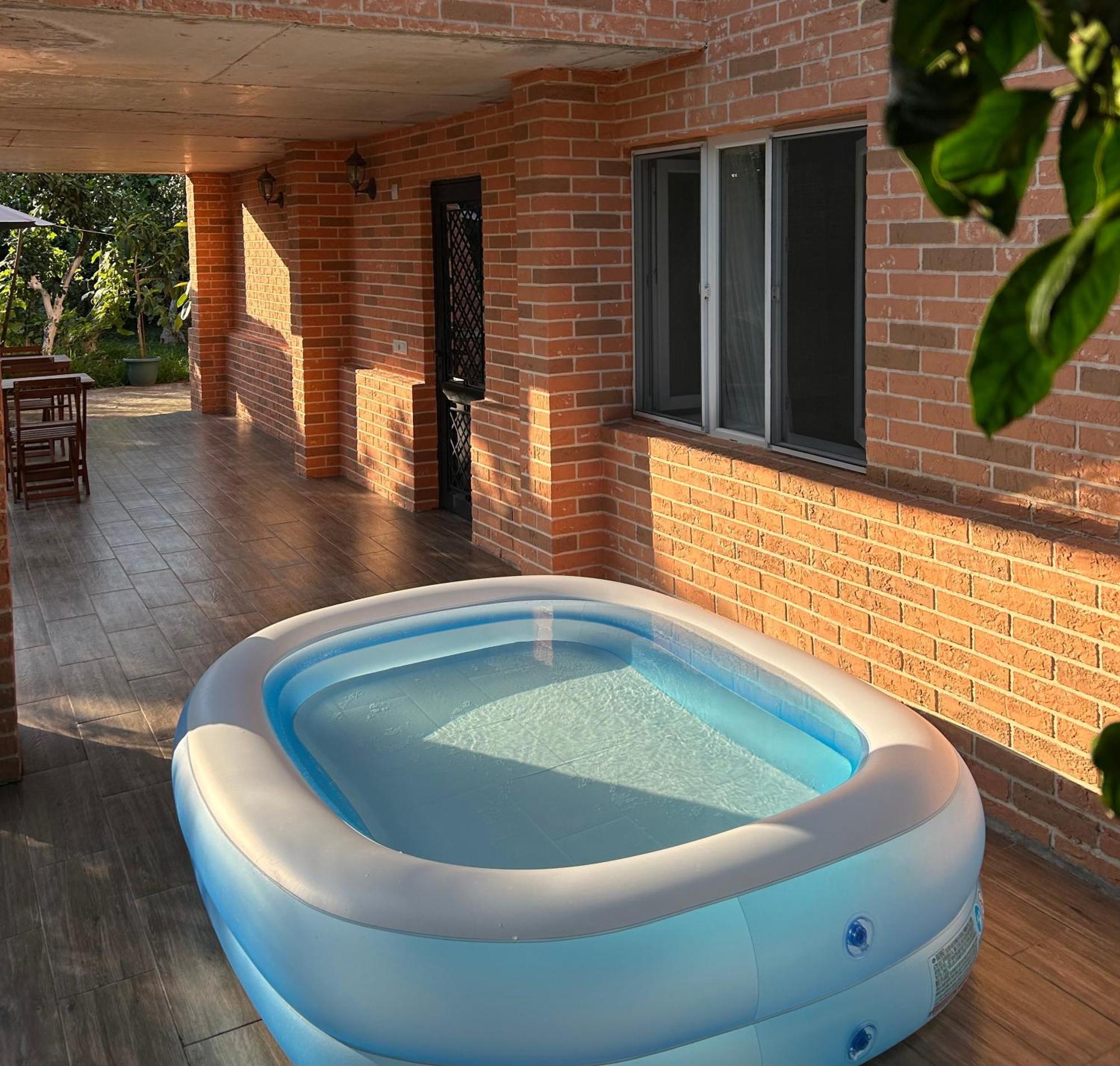 Greenview Guesthouse Batumi Exterior foto