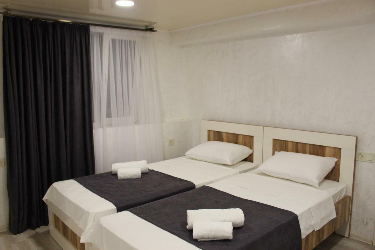 Greenview Guesthouse Batumi Exterior foto